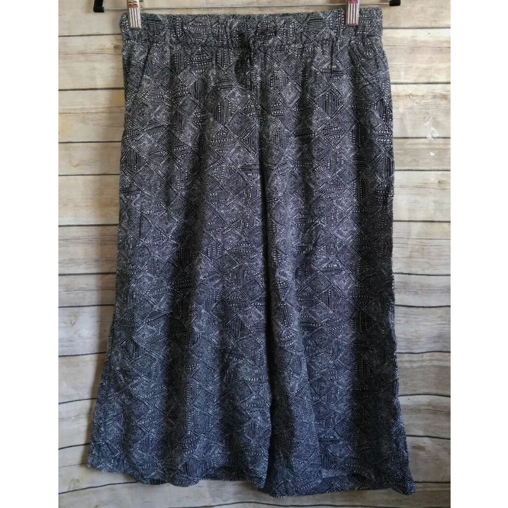 Old Navy Gaucho Pants - image 1